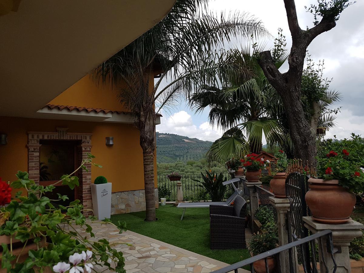 San Pietro Bed & Breakfast Mileto Ngoại thất bức ảnh